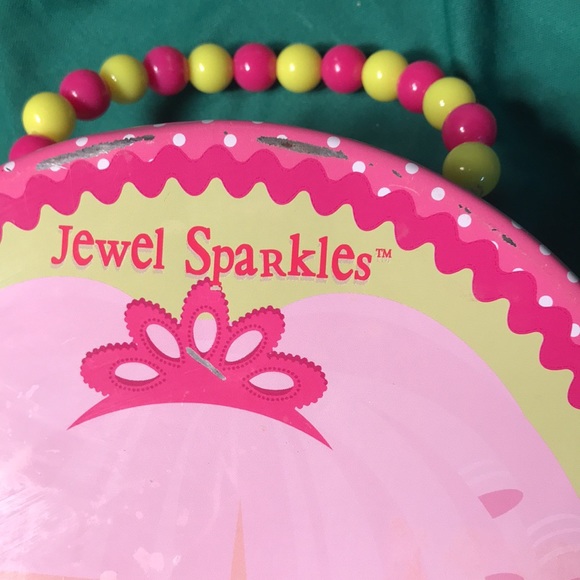 Lalaloopsy Jewel Sparkles sewing box or lunchbox - Picture 5 of 6